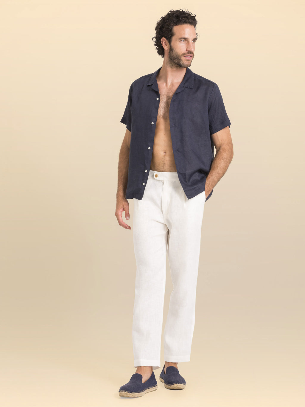 CALÇAS COM PINÇAS EM LINHO MARZAMEMI