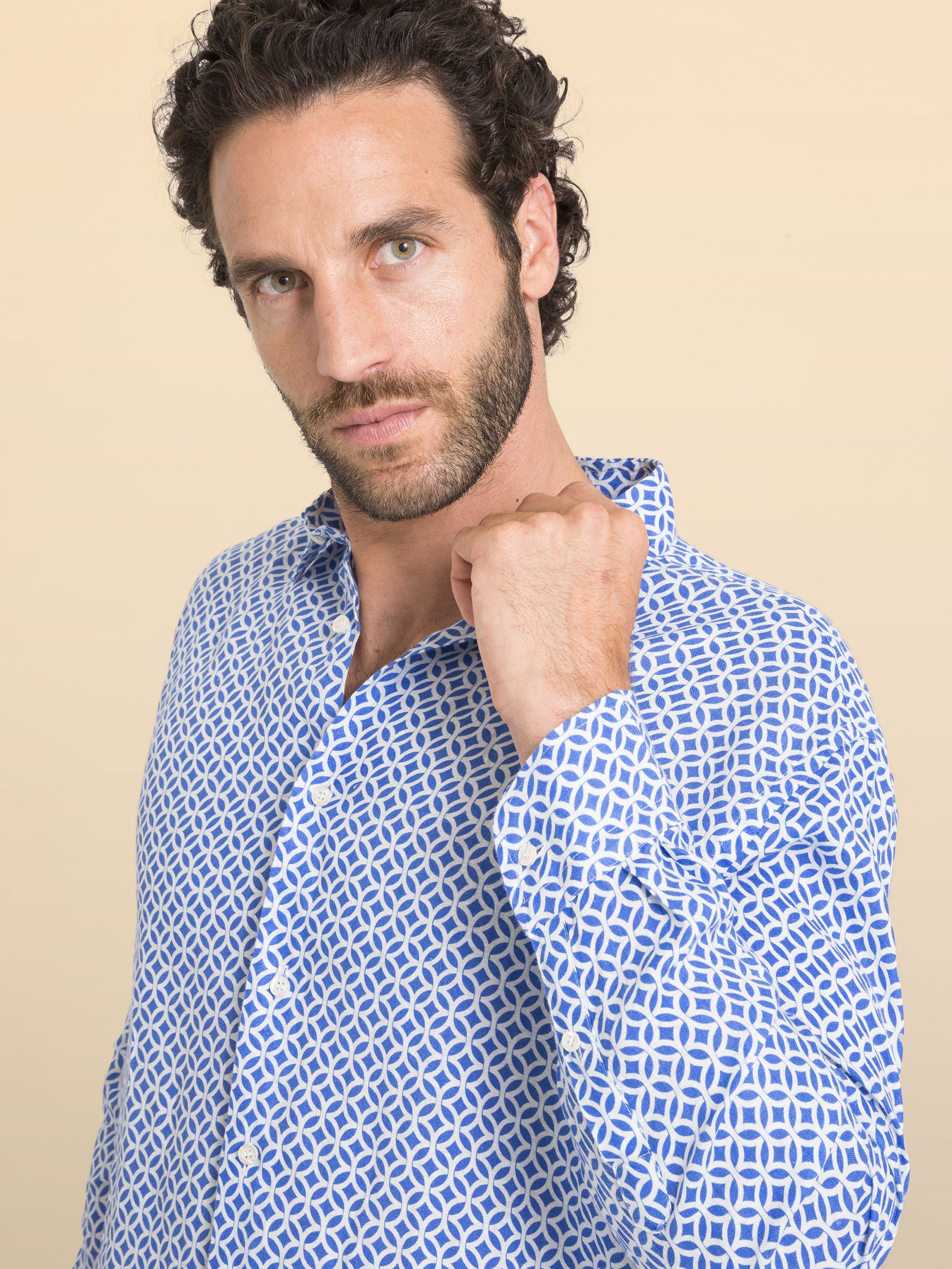 CAMISA EM LINHO LEUCA